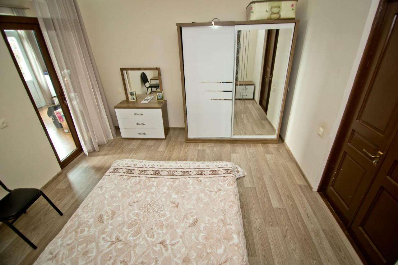 Guesthouse Mtsvane Koncxi 22 ムツヴァネ・コンスキ エクステリア 写真